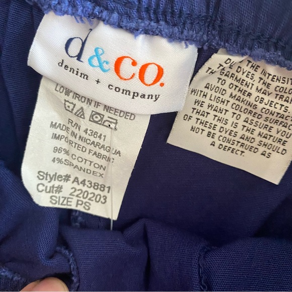 D&CO bundle of 2 pairs straight leg pants navy and black - Picture 3 of 3